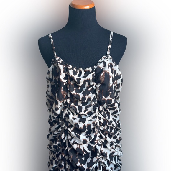 Ruched Leopard Print Midi. Size M/L - Picture 3 of 4